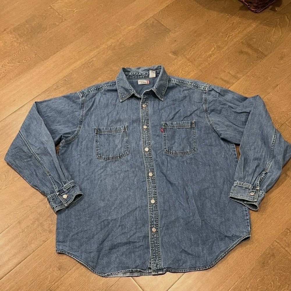 Levi’s: Blue Jean Denim Long Sleeve Shirt w/ Metal Buttons Size XL